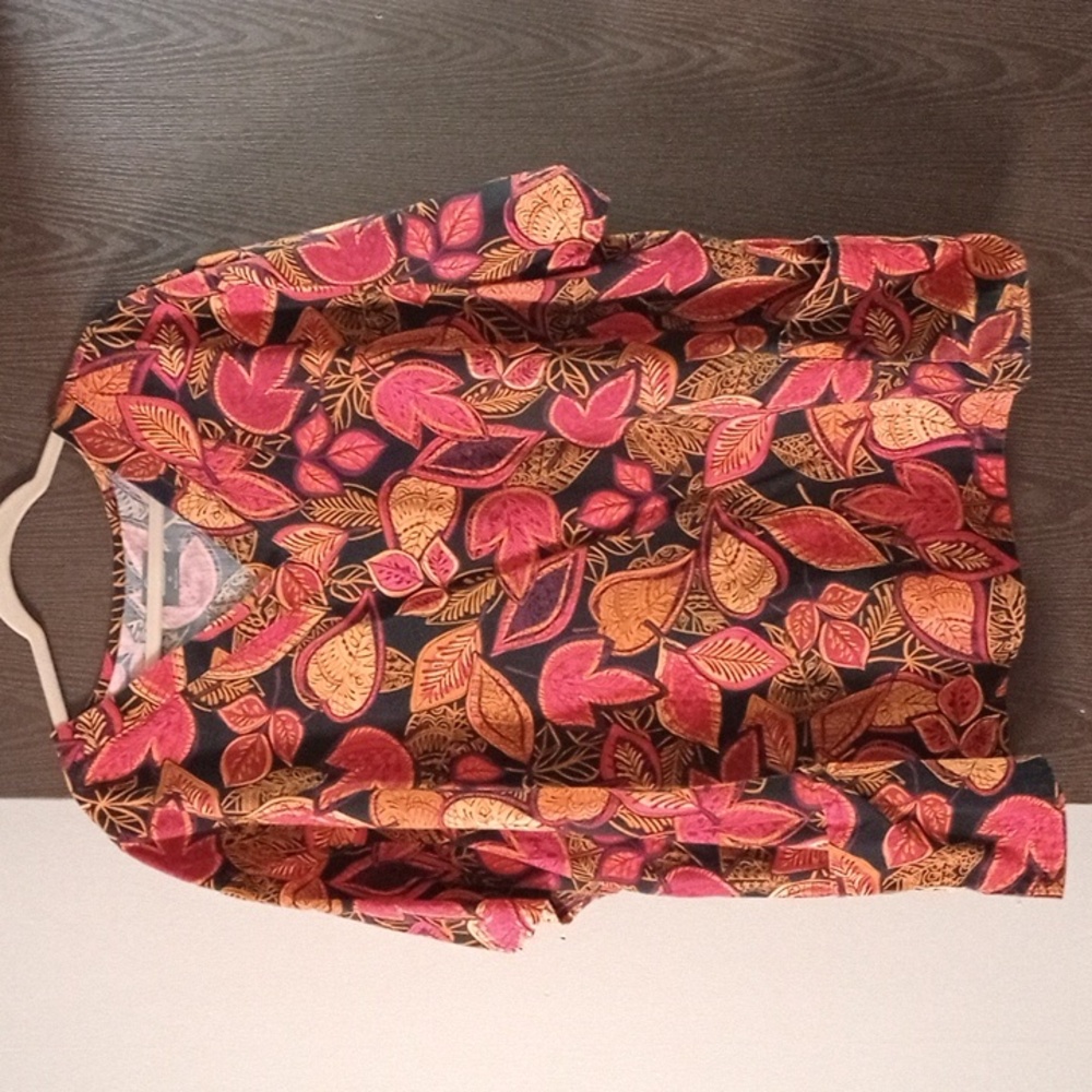 Floral V-Neck Blouse - Red and Orange
